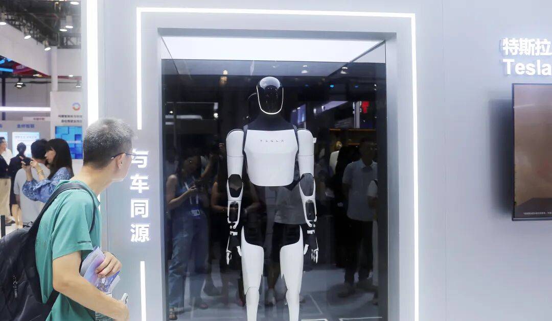 机器人因「手」再次延期;理想回应 MEGA 起火事件 极客早知道不朽情缘试玩网站ChatGPT 上线「公司知识库」;Optimus(图2) 机器人因「手」再次延期;理想回应 MEGA 起火事件 极客早知道不朽情缘试玩网站ChatGPT 上线「公司知识库」;Optimus(图2)